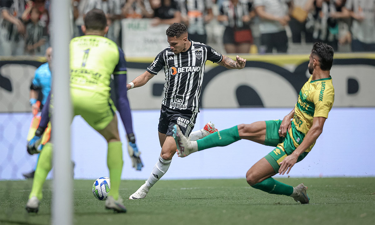 V Deo Veja Gol E Lances De Atl Tico X Cuiab Pelo Brasileiro