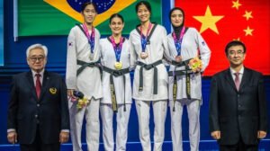 Maria Clara Pacheco é a segunda atleta da esquerda para a direita - Crédito: 