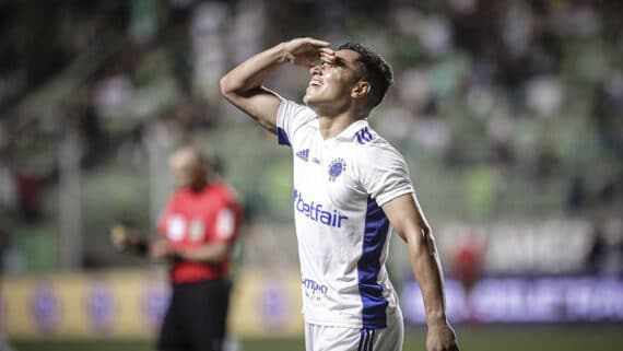 Marlon, lateral-esquerdo do Cruzeiro, é um dos destaques do início do Brasileirão (foto: Staff Images / Cruzeiro)