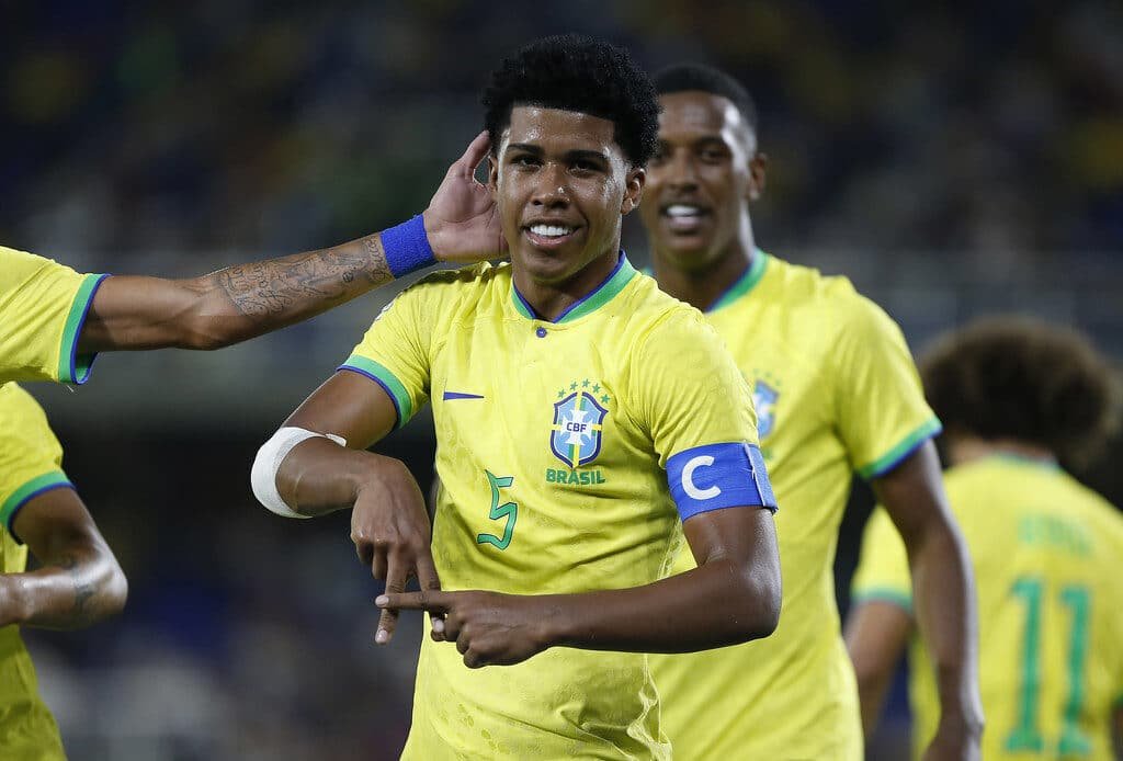 Andrey Santos, volante da Seleção sub-20, comemora gol (foto: RAFAEL RIBEIRO/CBF Oficial)