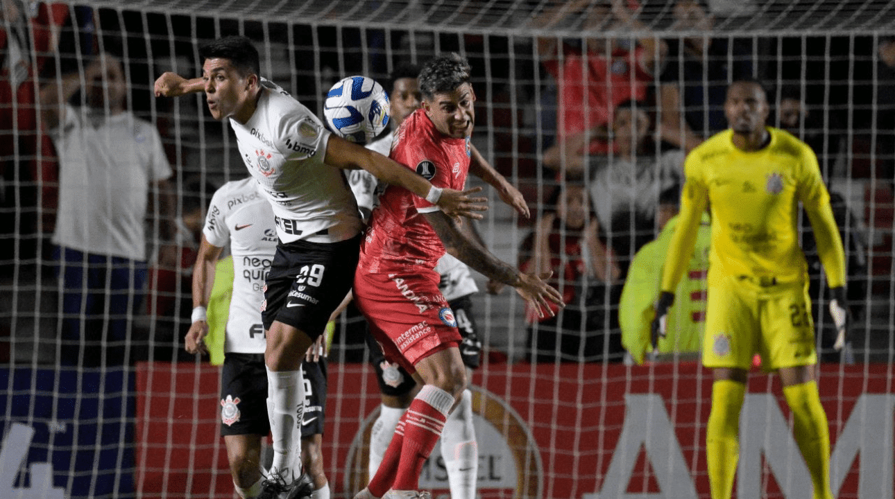 Corinthians fica no empate com o Argentinos Jrs. pela Libertadores