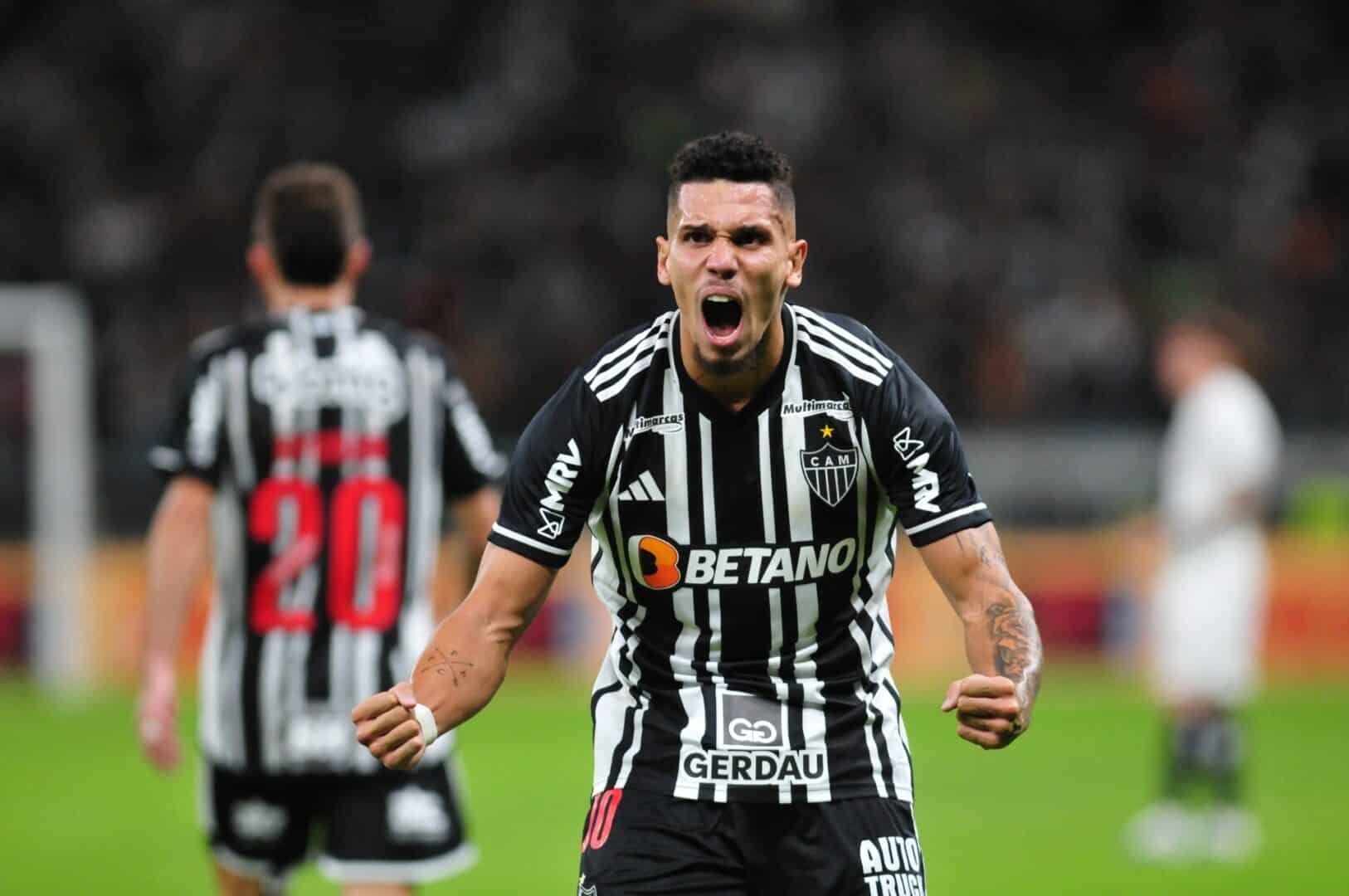 Paulinho comemora gol pelo Atlético-MG (foto: Ramon Lisboa/EM/D.A Press)