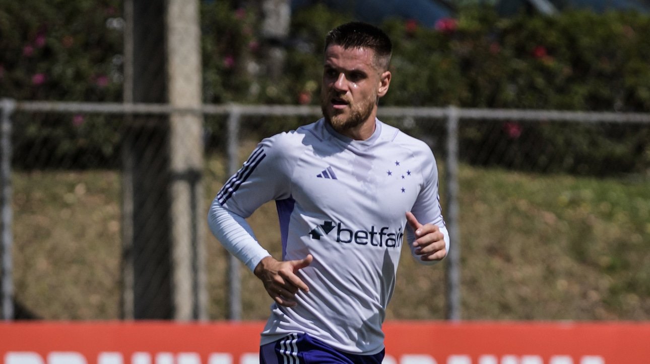 Volante Ramiro treinando no Cruzeiro (foto: Gustavo Aleixo/Cruzeiro)