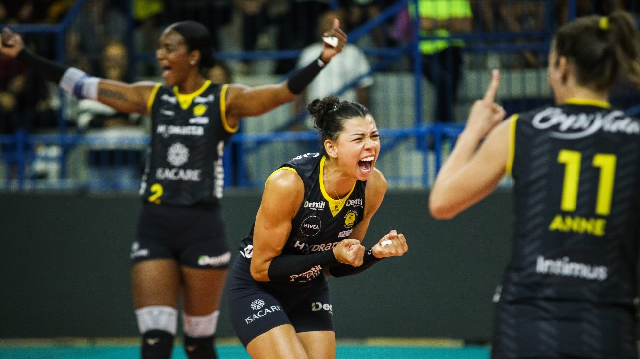 Após vencer a Superliga, o Praia Clube conquistou o Sul-Americano de Clubes (foto: Eliezer Esportes)