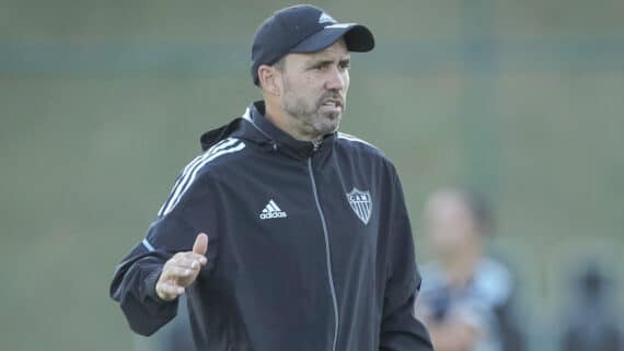 Coudet durante treino do Atlético-MG (foto: Pedro Souza/Atlético-MG)