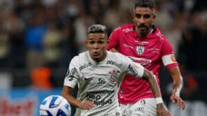 Corinthians foi derrotado pelo Indepediente del Valle diante da sua torcida - Crédito: 