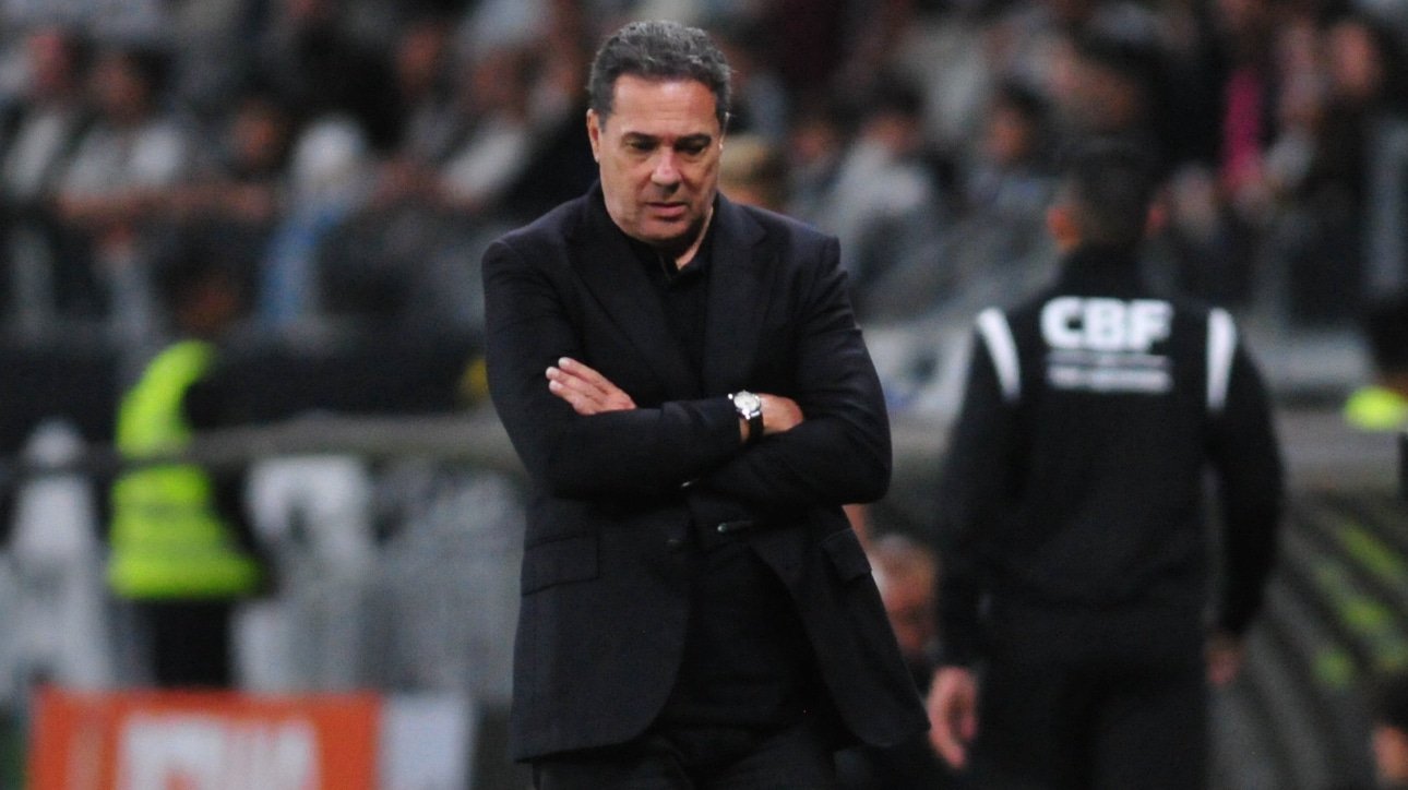 Vanderlei Luxemburgo no duelo entre Atlético-MG e Corinthians (foto: Ramon Lisboa/EM/D.A Press)