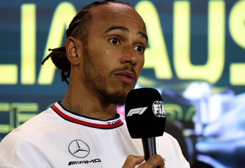 Lewis Hamilton critica lei anti-LGBT da Flórida antes do GP de Miami (foto: Martin KEEP / AFP)
