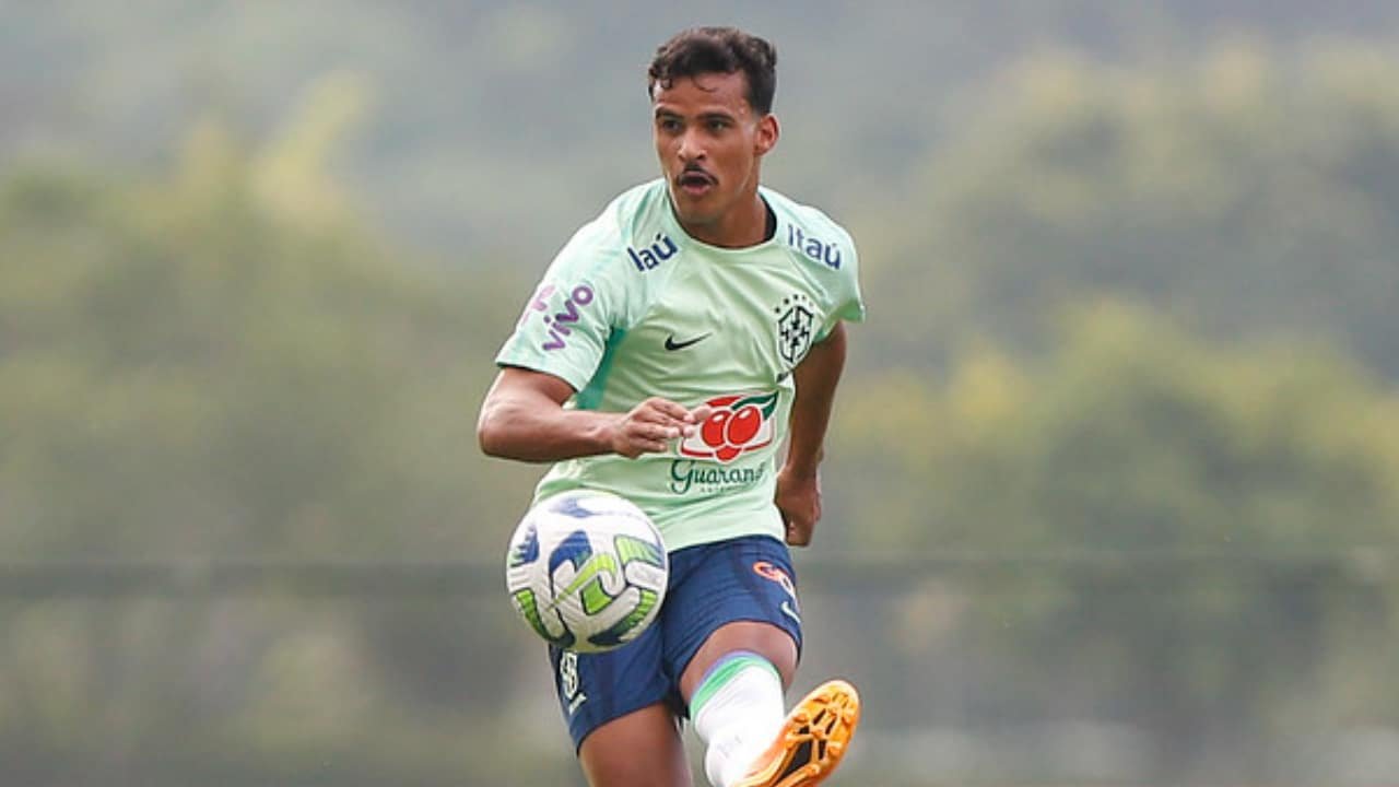 Kaiki, lateral-esquerdo do Cruzeiro (foto: Rafael Ribeiro / CBF)