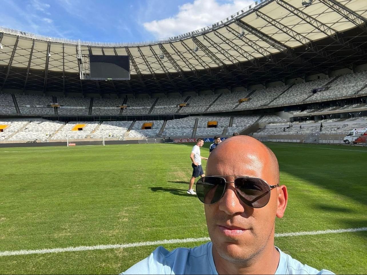 Pepa visitou o Mineirão para conferir as condições do gramado (foto: Reprodução / Instagram)