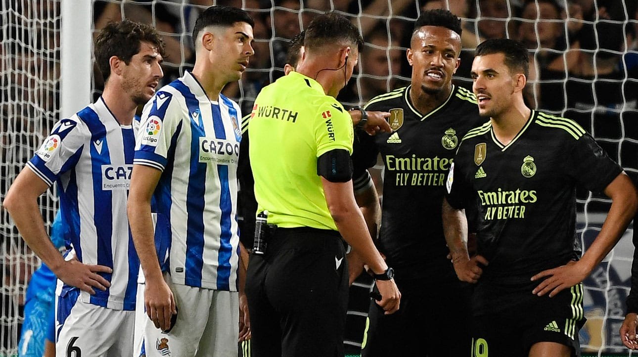 Real Madrid poupou titulares e foi derrotado pela Real Sociedad (foto: ANDER GILLENEA / AFP)