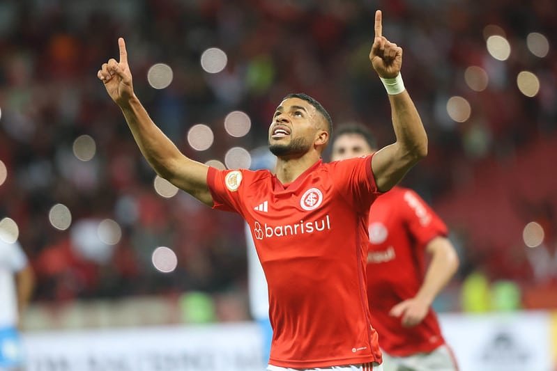 Wanderson comemora gol marcado na partida contra o Bahia (foto: Ricardo Duarte/SC Internacional)