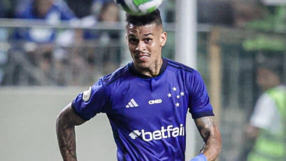 Três jogadores de Cruzeiro e América-MG são denunciados pelo MP-GO por envolvimento em esquemas de apostas (foto: Cris Mattos /STAFF IMAGES / CRUZEIRO)