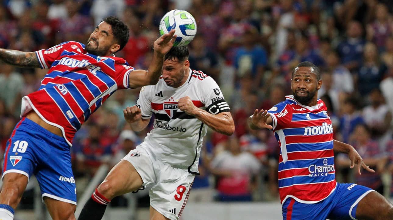 Fortaleza e São Paulo não saíram do 0 a 0 no Castelão (foto: Rubens Chiri / saopaulofc.net)
