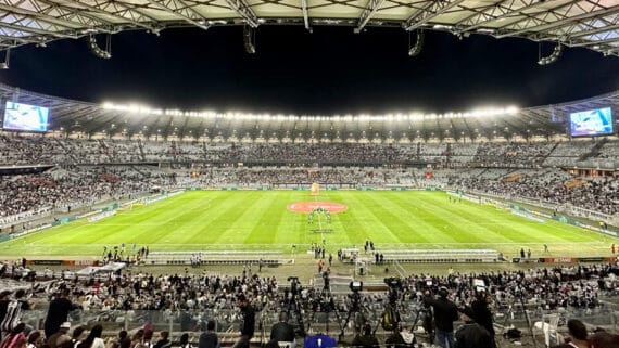Gramado do Mineirão em Atlético-MG x Corinthians, pela Copa do Brasil de 2023 (foto: Ramon Lisboa/EM/DA.Press)