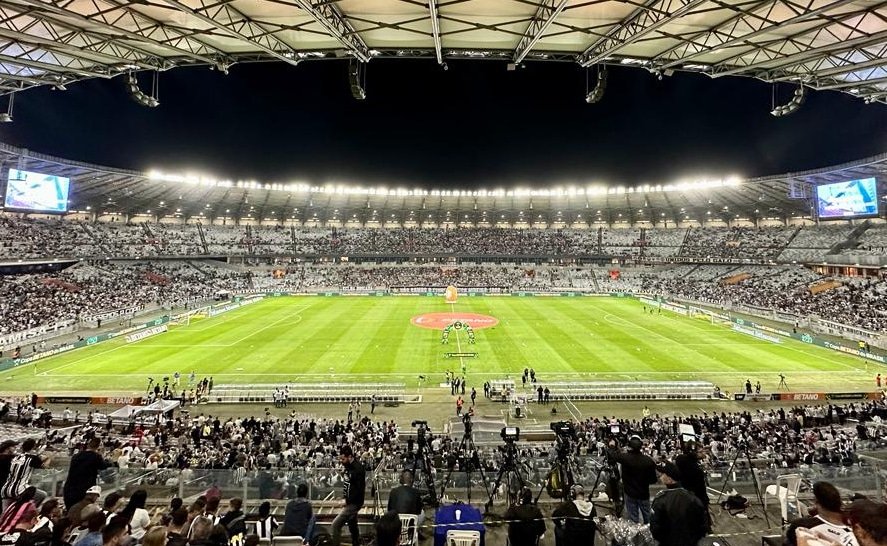 Gramado do Mineirão em Atlético-MG x Corinthians, pela Copa do Brasil de 2023 (foto: Ramon Lisboa/EM/DA.Press)