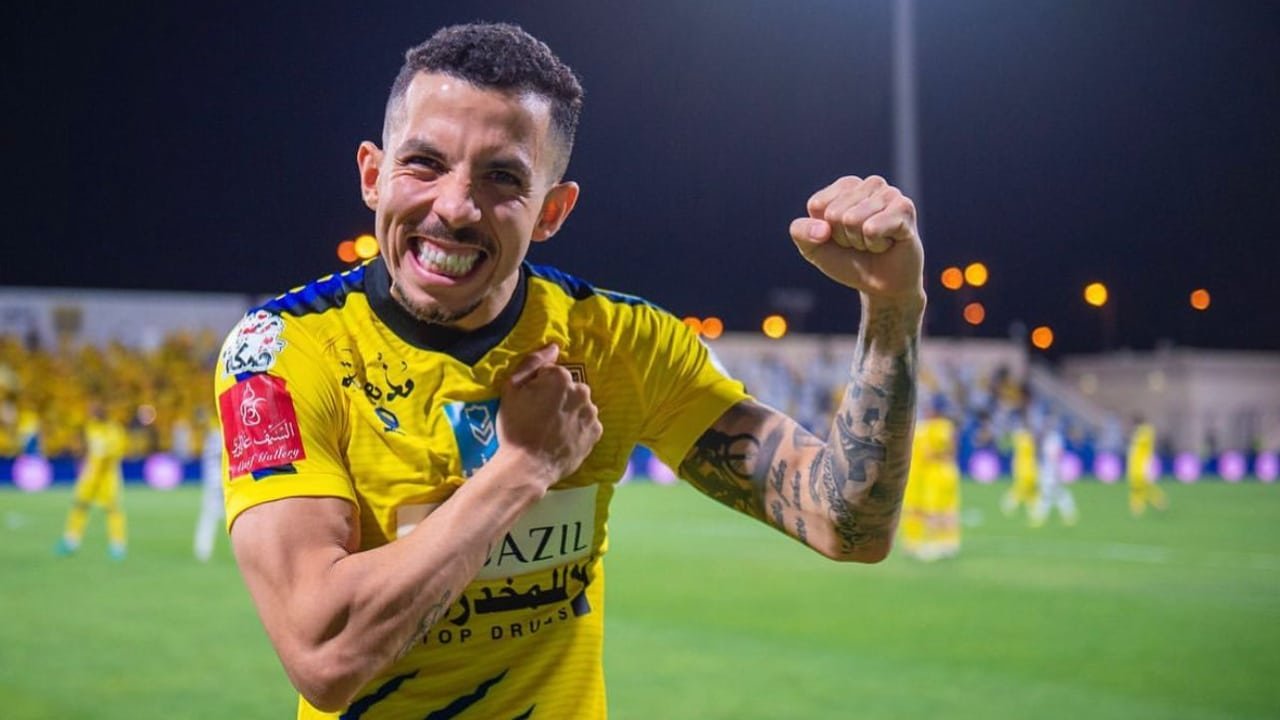 Flávio em jogo do Al Taawon, da Arábia Saudita (foto: Arquivo Pessoal)