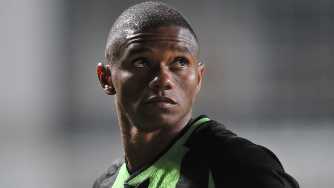 Juninho durante jogo do América-MG com Internacional (foto: Alexandre Guzanshe/EM/D.A Press)