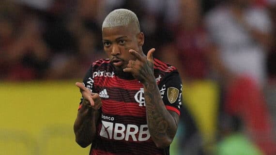 Marinho, contratado pelo Fortaleza, enquanto defendia o Flamengo (foto: CARL DE SOUZA/AFP)