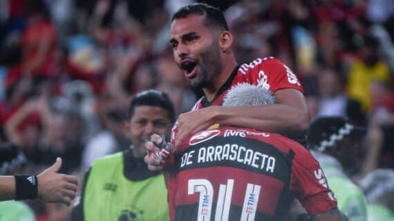 Jogador do FLAMENGO sofre golpe envolvendo compra de carro de luxo. Valor é  IMPRESSIONANTE