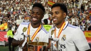 Vini Jr. e Rodryogo após título da Copa do Rei, vencida pelo Real Madrid no fim da última temporada - Crédito: 