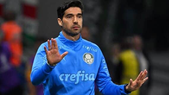 Abel Ferreira em partida do Palmeiras (foto: NELSON ALMEIDA/AFP)