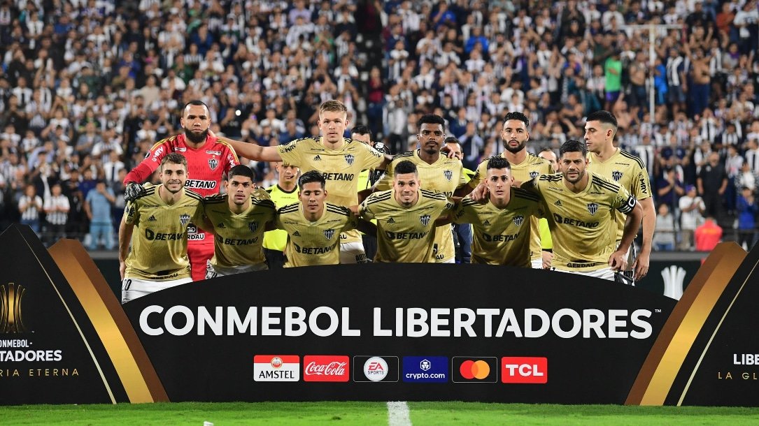 Jogadores do Atlético-MG posam para foto antes do jogo com o Alianza Lima, no Peru, pela Libertadores (foto: Divulgação/Conmebol)