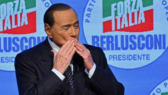 Silvio Berlusconi, ex-presidente do Milan (foto: Filippo MONTEFORTE / AFP - 23/9/22)