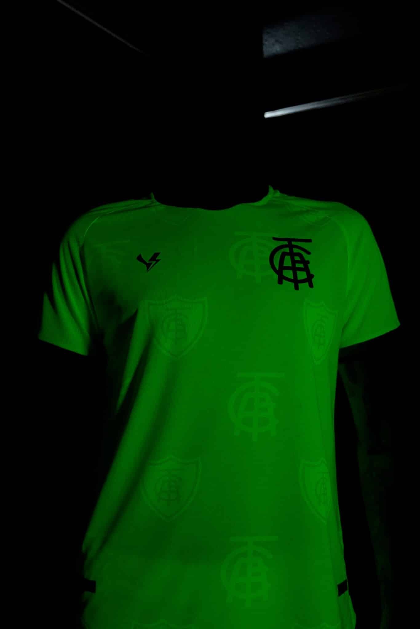 Novo uniforme América-MG - (foto: Divulgação/América-MG)