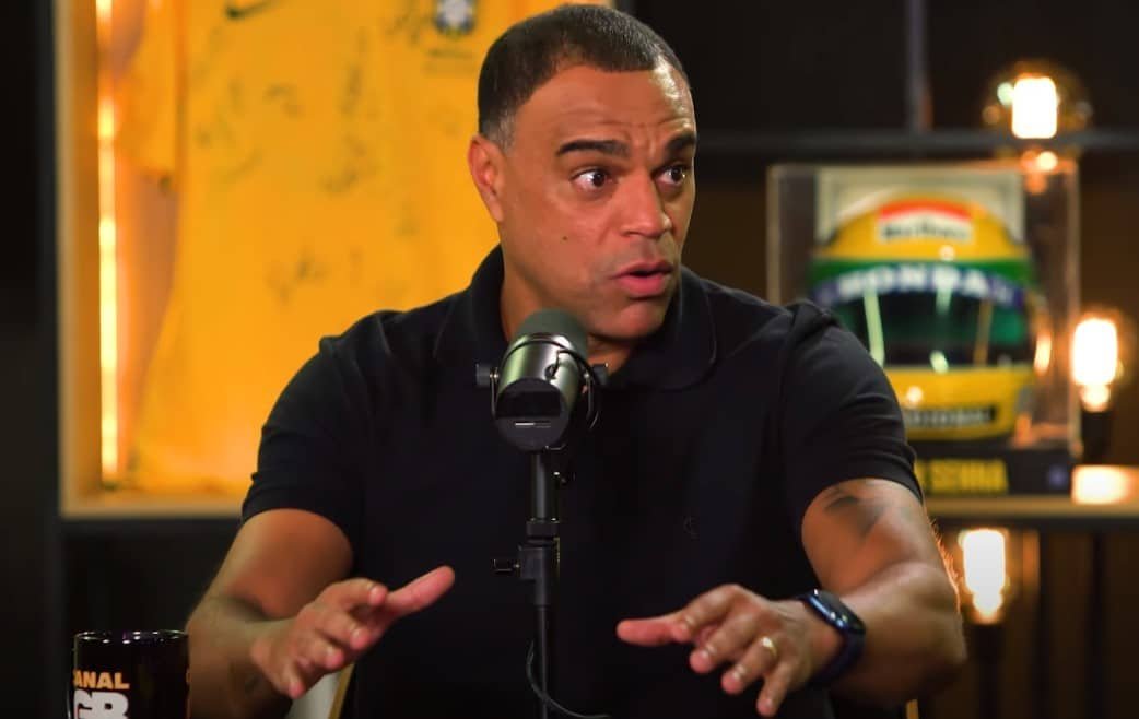 Denílson fala sobre dívida de Belo em podcast de Galvão Bueno (foto: Reprodução / Canal GB)