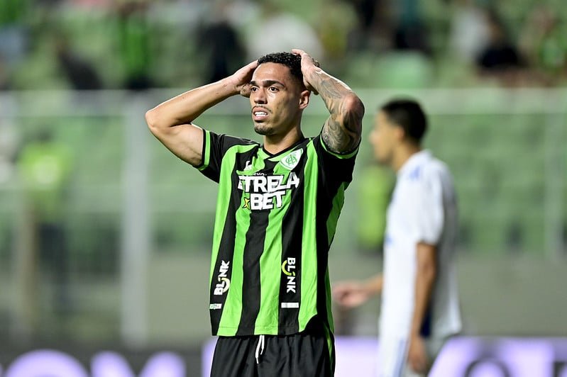Éder atuando pelo América (foto: Mourão Panda / América)