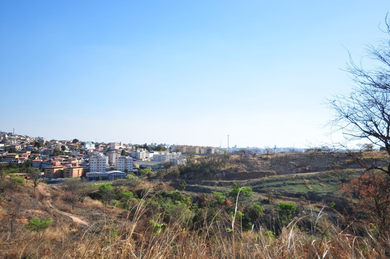 Terreno que recebeu a Arena MRV, no bairro Califórnia, em Belo Horizonte (foto: Alexandre Guzanshe/EM/D.A Press)
