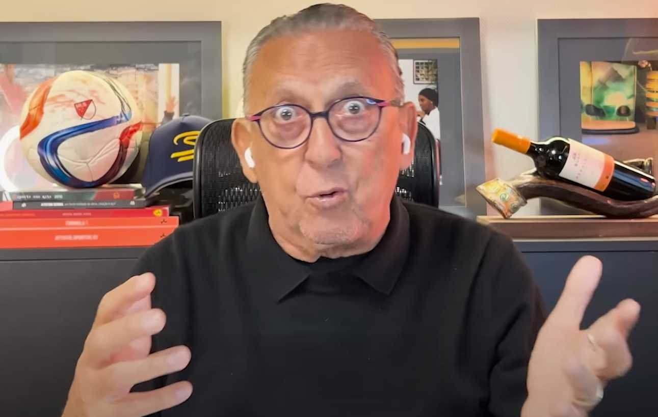 Narrador Galvão Bueno gesticula (foto: Reprodução/Canal GB)