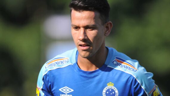 Henrique durante passagem pelo Cruzeiro (foto: Alexandre Guzanshe/EM/D.A Press)
