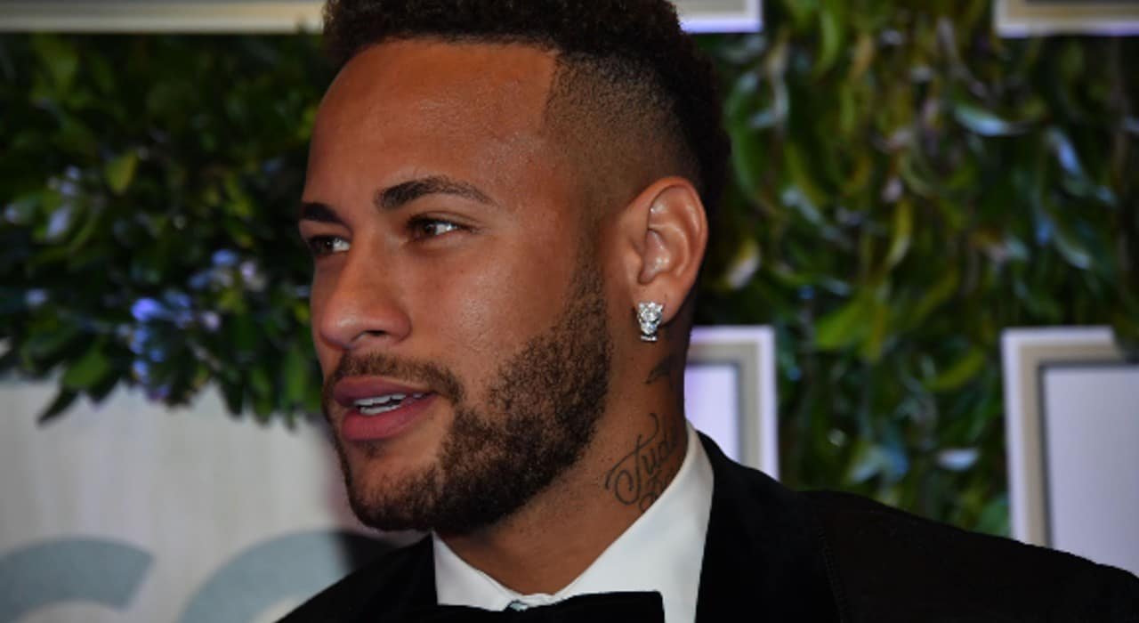 Neymar durante entrevista no leilão de 2018 (foto: AFP / NELSON ALMEIDA)