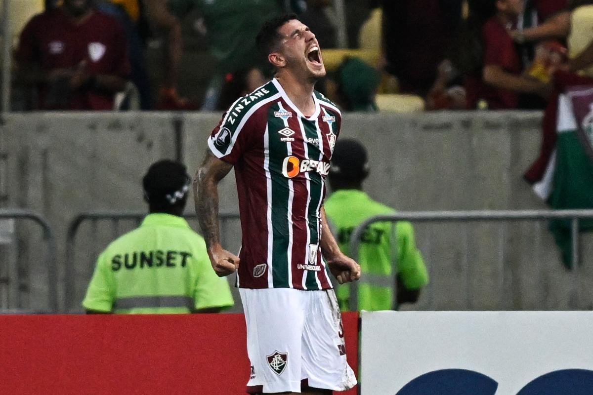 Nino extravasa durante partida pelo Fluminense (foto: MAURO PIMENTEL / AFP)