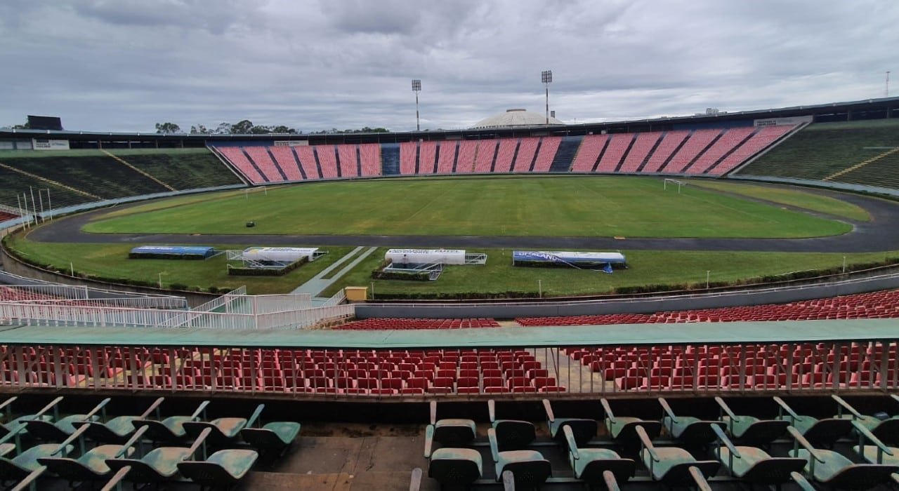 Parque do Sabiá, estádio em Uberlândia que vai receber Cruzeiro x Atlético, pelo Campeonato Brasileiro. (foto: Pedro Bueno/No Ataque)