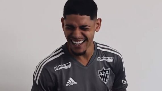 Rubens, do Atlético-MG, sorri (foto: Reprodução/Galo TV)