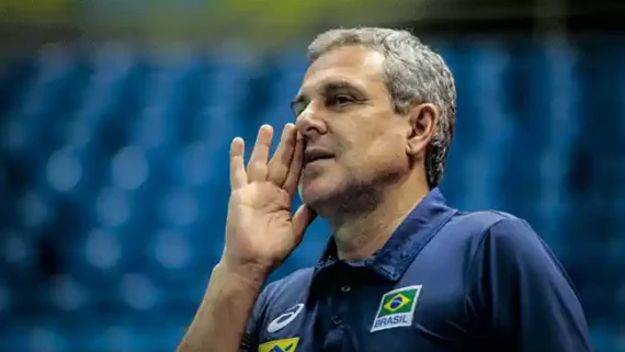 José Roberto Guimarães, técnico (foto: Divulgação/FIVB
)