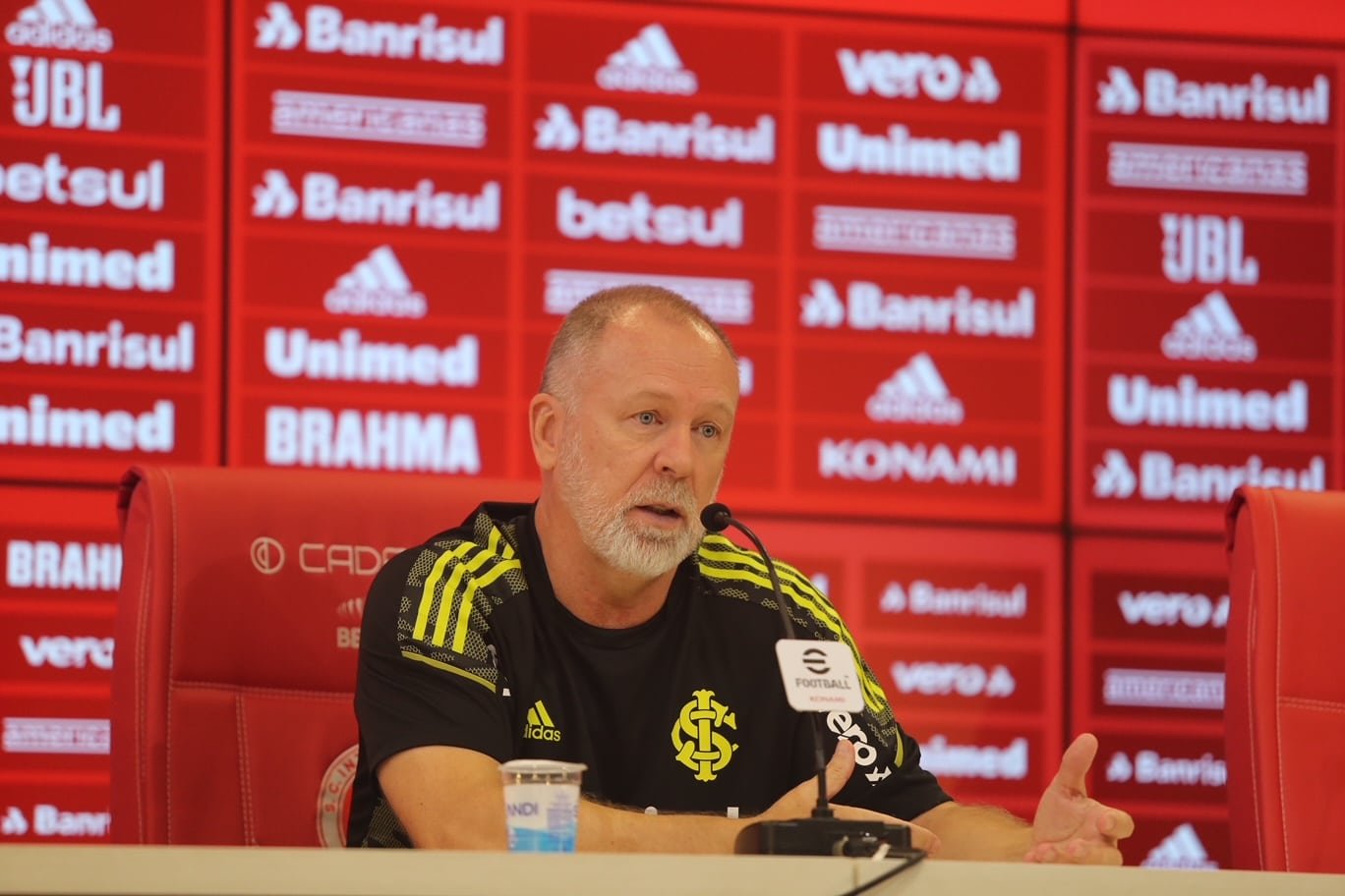 Mano Menezes, ex-técnico do Internacional (foto: Divulgação/Internacional)