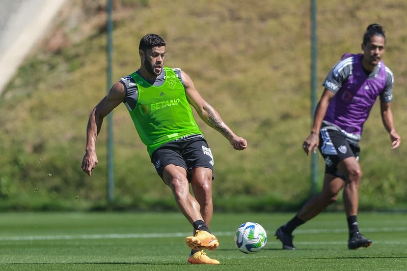 Hulk durante treino do Atlético (foto: Pedro Souza/Atlético)
