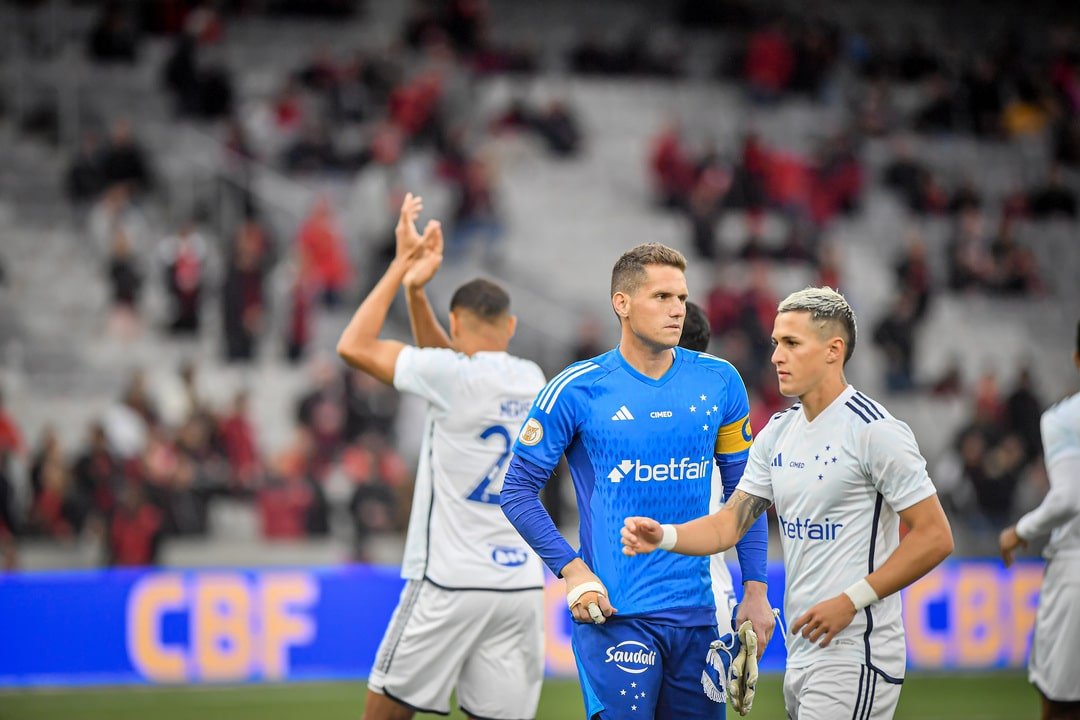 Cruzeiro e Athletico-PR (foto: Staff Images / Cruzeiro)