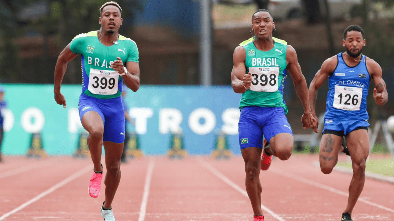 Paulo André e Erik Cardoso durante prova de 100m (foto: Wagner Carmo/CBAt)