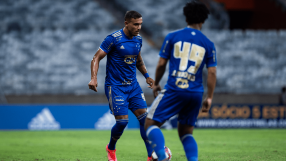 William Pottker durante partida pelo Cruzeiro (foto: Bruno Haddad)