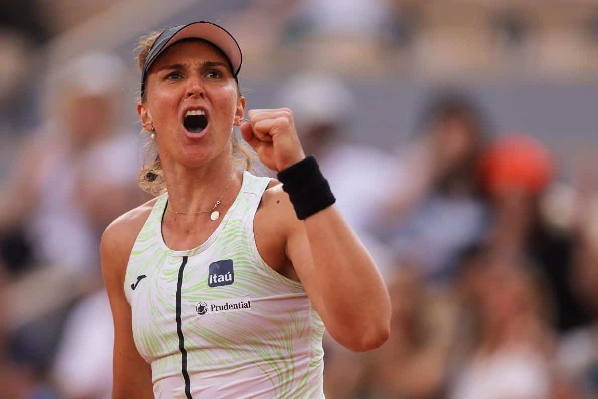 Bia Haddad em quadra (foto: Thomas SAMSON / AFP)