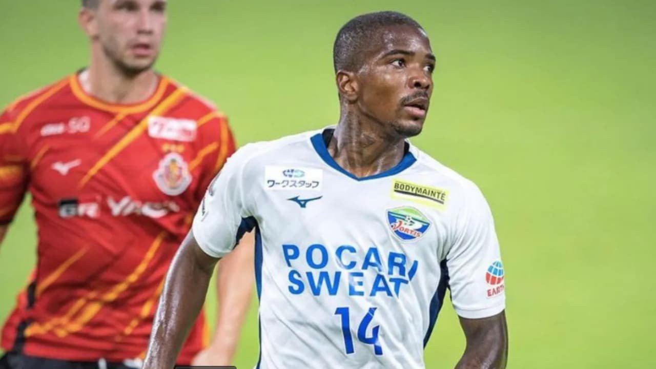 Cacá atuando pelo Tokushima Vortis, do Japão (foto: Awa Kawashima)