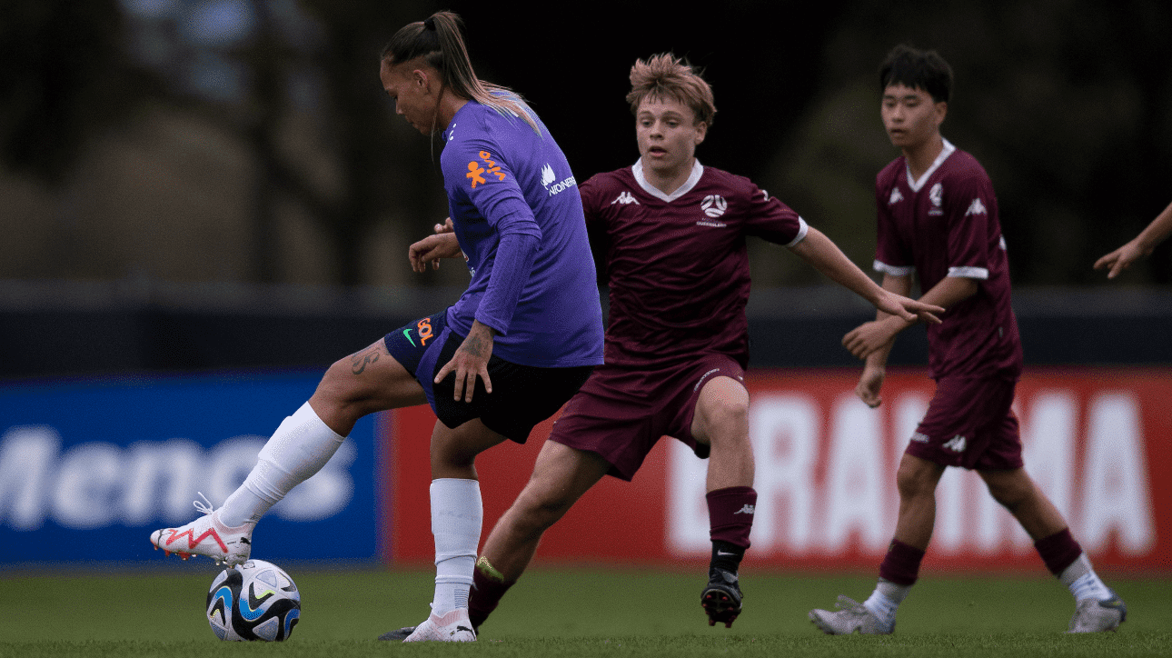 Nycole durante jogo treino (foto: Thais Magalhães/CBF)