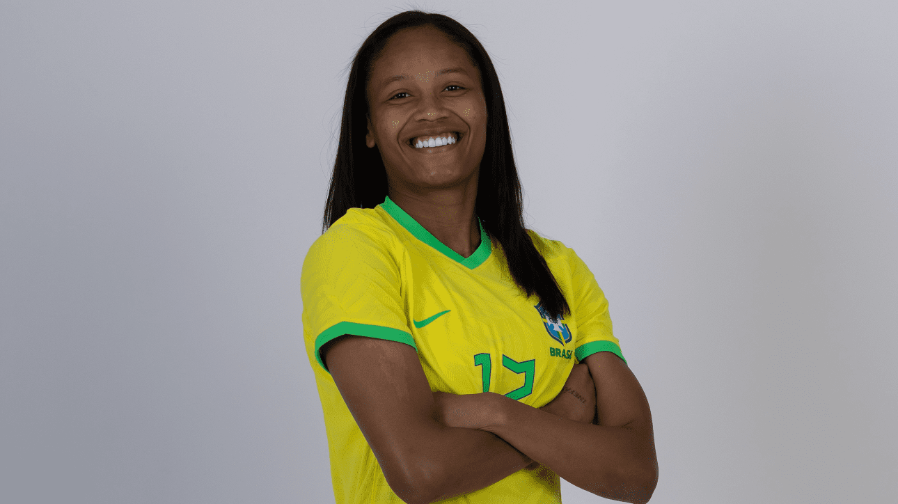 Ary Borges durante sessão de fotos da CBF (foto: Thais Magalhães/CBF)