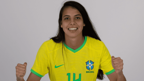 Estudante-atleta que participou do JEMG é convocada para a seleção  brasileira de futebol feminino.