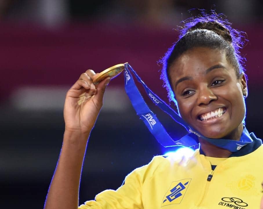 Fabi Claudino, jogadora da Seleção Brasileira e do Osasco (foto: KAZUHIRO NOGI/AFP)
